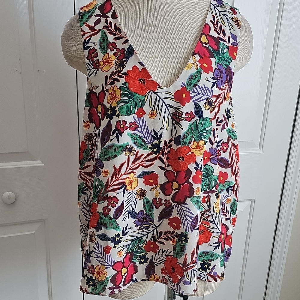 Tabitha Webb Multicolor‎ Floral V-Neck Sleevless Blouse. XL